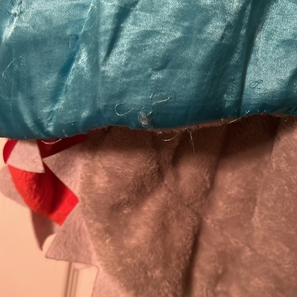 Shark attack blanket - Picture 4 of 8